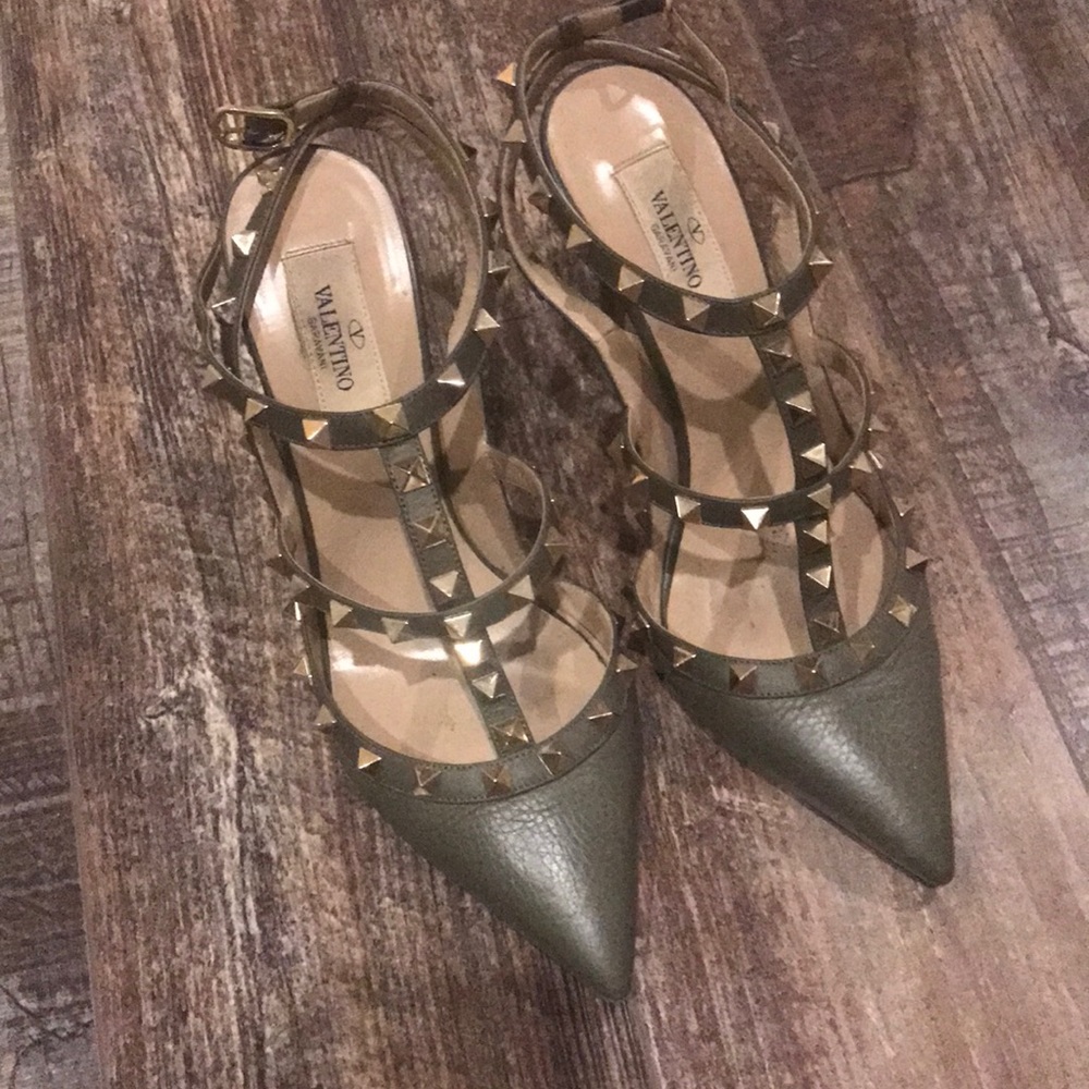 SOLD Valentino Garavani Tonal Rockstud Sling Heels